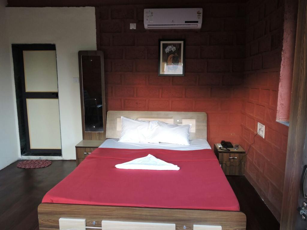 Prathamesh Resort Murūd Exteriör bild